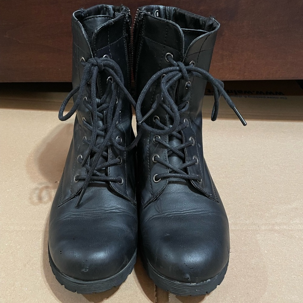 Charlotte Russe Black Zipper Laced Combat Boots